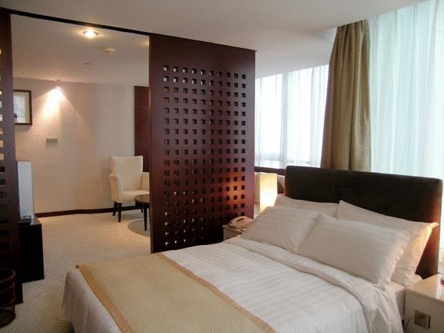 Brightel All Suites Shanghai Bilik gambar